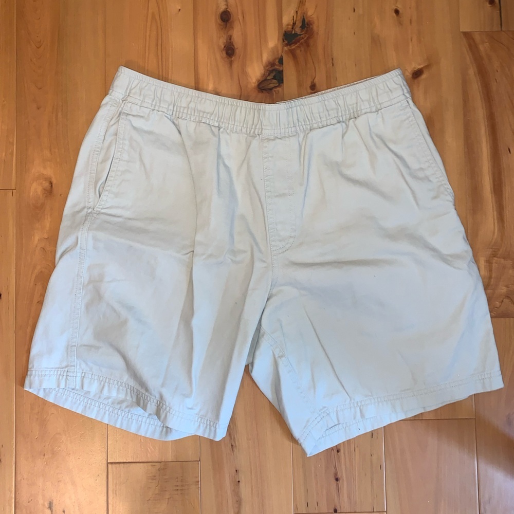 reyn spooner Men's Flat Front Shorts in Light Blue